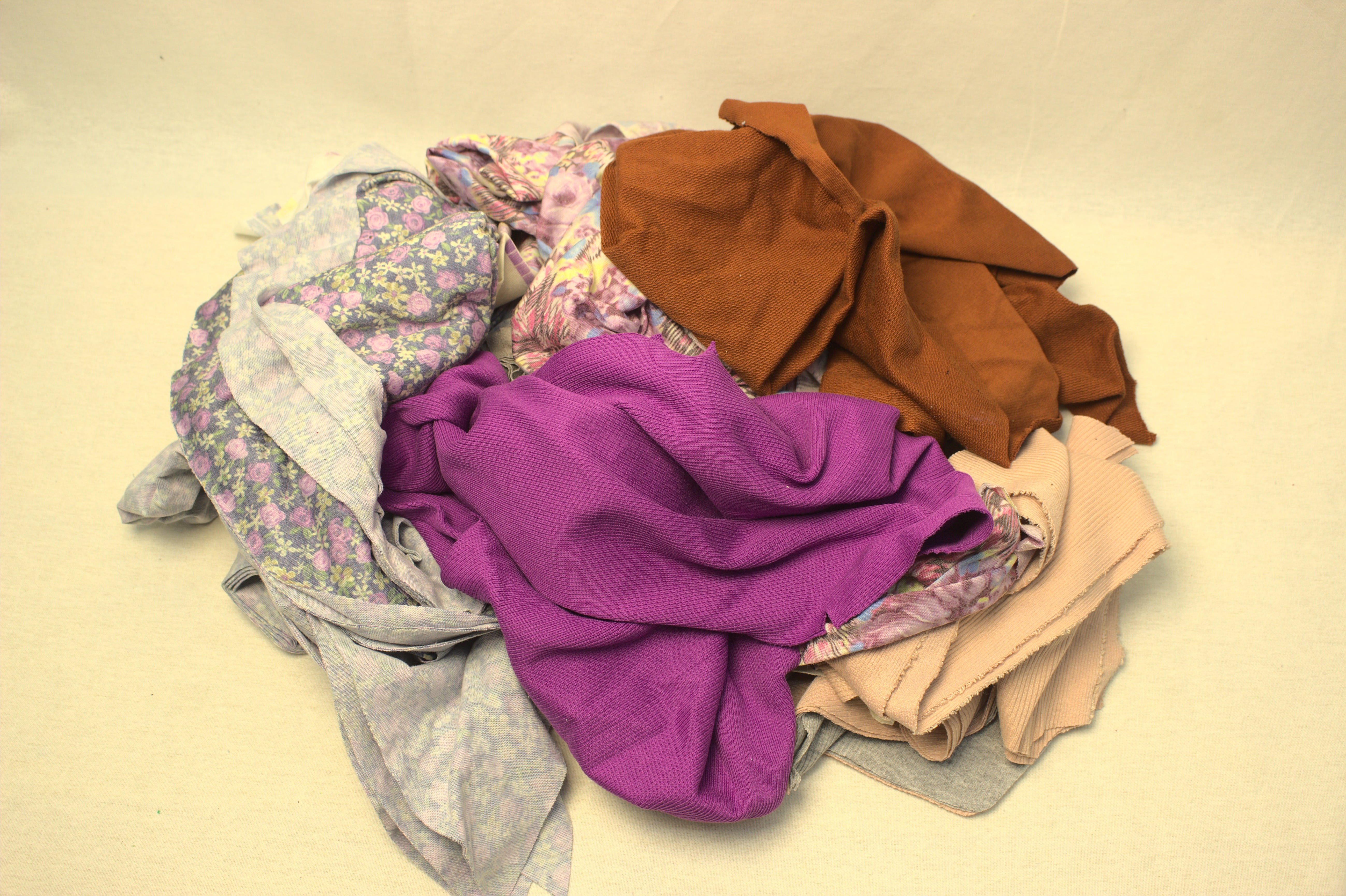 Büyük boy renkli parça bez fabrika temizlik bezi